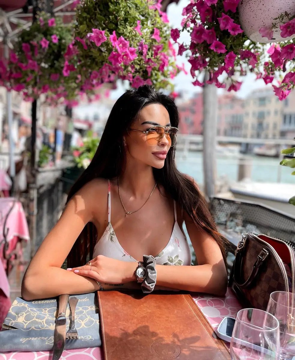 Cheyenne escort in Amsterdam